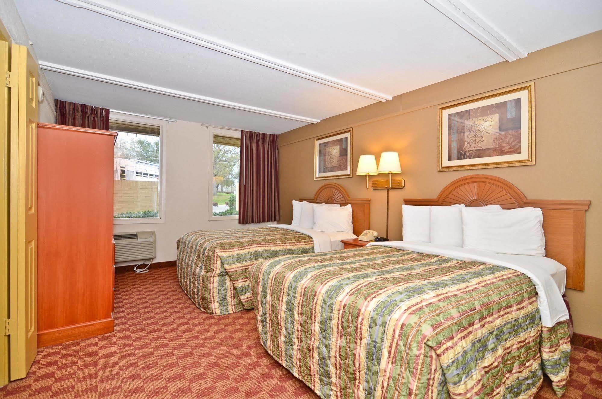 Spanish Trace Inn Athens Bilik gambar